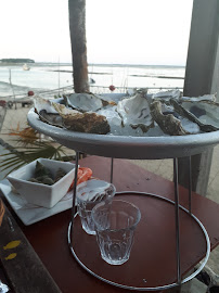 Plats et boissons du Restaurant de fruits de mer Les Pieds dans l'Eau à Lège-Cap-Ferret - n°10