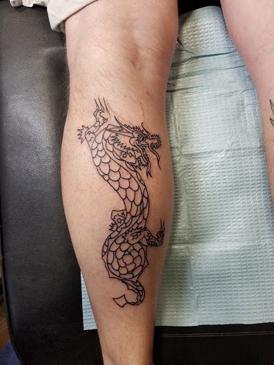 Tattoo Shop «Vanity Tattoo», reviews and photos, 28 S Western Ave, Carpentersville, IL 60110, USA