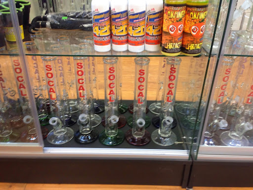 Tobacco Shop «So Cal Smoke Shop», reviews and photos, 15511 Devonshire St, Mission Hills, CA 91345, USA