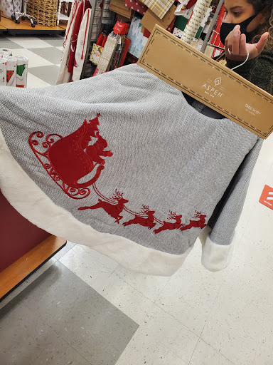 Department Store «T.J. Maxx», reviews and photos, 330 Howe Ave, Cuyahoga Falls, OH 44221, USA