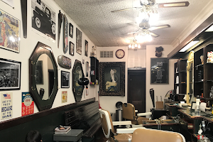 Tom's Barbershop 66 image
