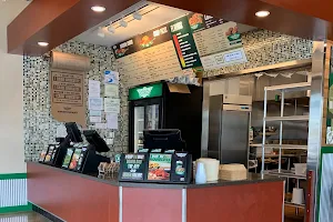 Wingstop image