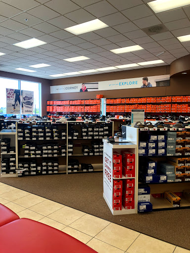 Shoe Store «Famous Footwear», reviews and photos, 1500 13th Ave E, West Fargo, ND 58078, USA