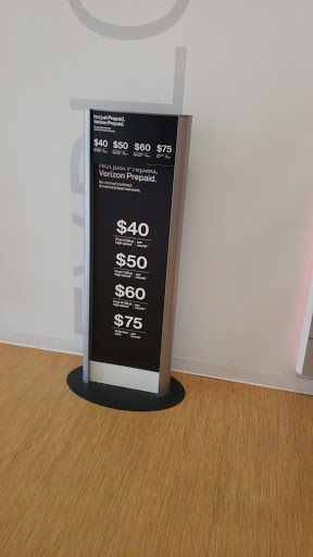 Cell Phone Store «Verizon Wireless», reviews and photos, 4207 Germanna Hwy G, Locust Grove, VA 22508, USA