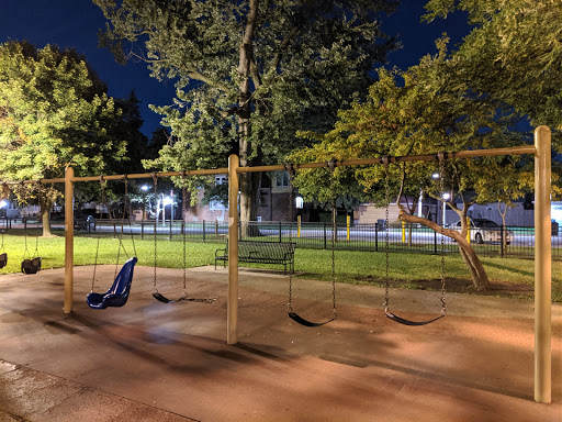 Park «Dunham Park», reviews and photos, 4638 N Melvina Ave, Chicago, IL 60630, USA
