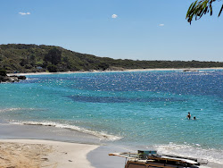 Hartmans Beach'in fotoğrafı geniş bir kıyı şeridi ile birlikte