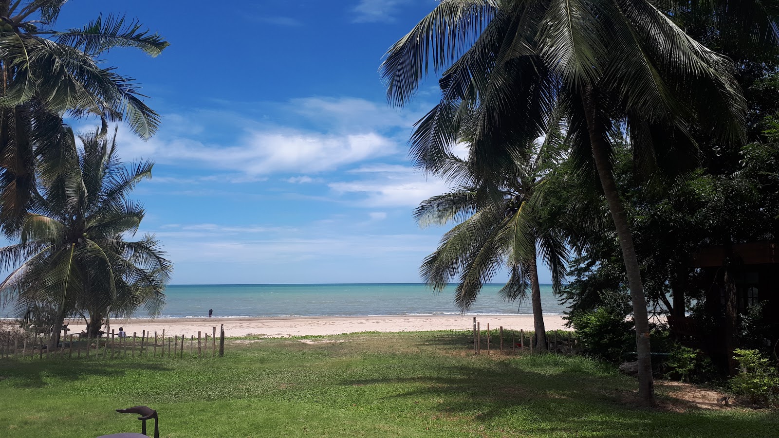 Fotografija Bo Nok Beach z dolga ravna obala