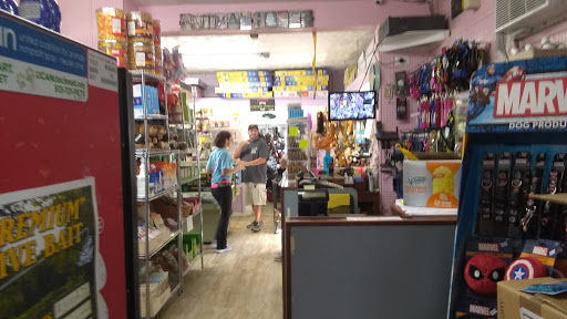 Pet Store «Animal House», reviews and photos, 7869 Hamilton Ave, Cincinnati, OH 45231, USA