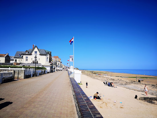 Saint Aubin sur Mer Beach