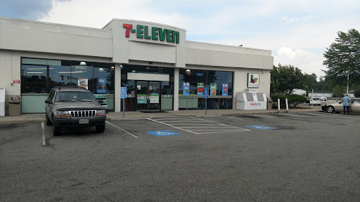 Convenience Store «7-Eleven», reviews and photos, 501 S Airport Dr, Sandston, VA 23150, USA