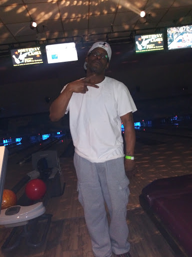 Bowling Alley «Northway Lanes & Billiards», reviews and photos, 1751 Evanston Ave, Muskegon, MI 49442, USA