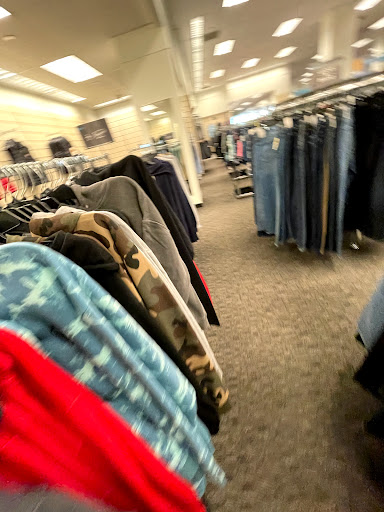 Department Store «Nordstrom Rack The Shops at State and Washington», reviews and photos, 24 N State St, Chicago, IL 60602, USA