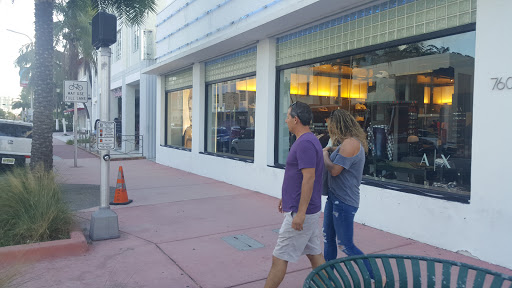 Clothing Store «A/X Armani Exchange», reviews and photos, 760 Collins Ave, Miami Beach, FL 33139, USA