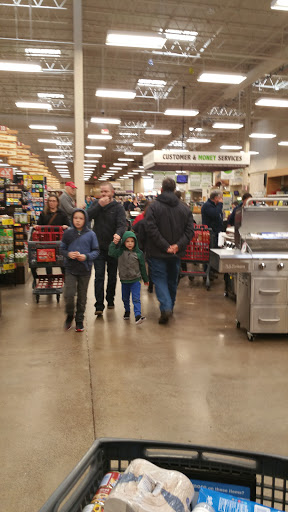 Grocery Store «Fred Meyer», reviews and photos, 150 NE 20th St, Newport, OR 97365, USA