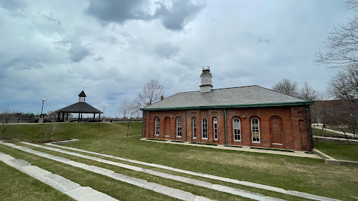 Live Music Venue «Indiana Farm Bureau Insurance Lawn», reviews and photos, 801 W Washington St, Indianapolis, IN 46204, USA