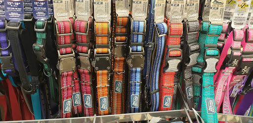 Pet Supply Store «Pet Supplies Plus», reviews and photos, 2982 S Illinois 83, Mundelein, IL 60060, USA