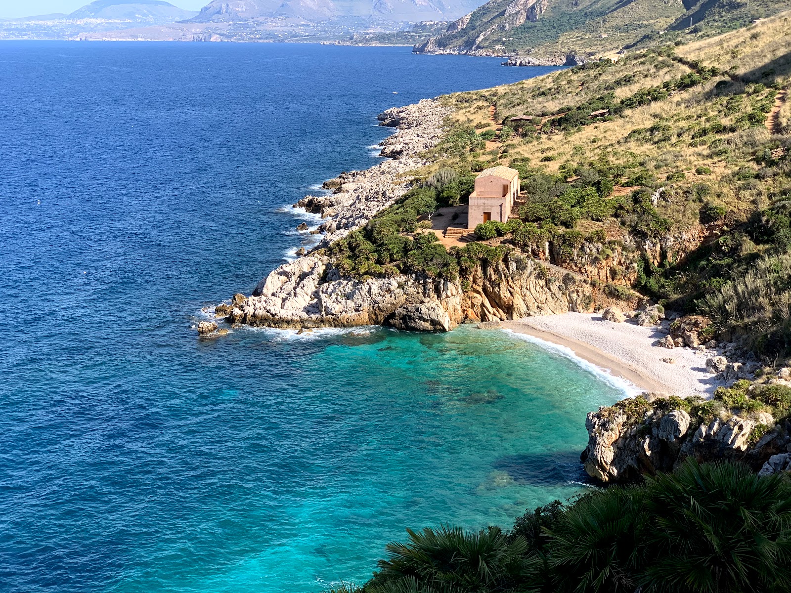 Fotografija Plaža Zingaro nahaja se v naravnem okolju