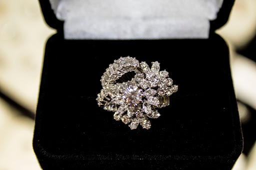 Jeweler «Mike Seltzer Jewelers», reviews and photos, 2929 N Rock Rd # 155, Wichita, KS 67226, USA