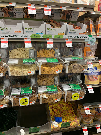 Pet Supply Store «Pet Supplies Plus», reviews and photos, 1704 Greenville Ave, Dallas, TX 75206, USA