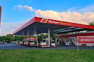 Markant Tankstelle image