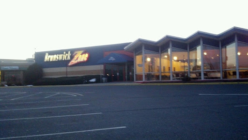 Bowling Alley «Bowlero North Brunswick», reviews and photos, 1 Carolier Ln, North Brunswick Township, NJ 08902, USA