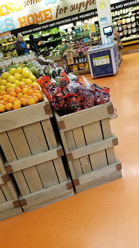 Grocery Store «Whole Foods Market», reviews and photos, 1028 Beacon St, Brookline, MA 02446, USA