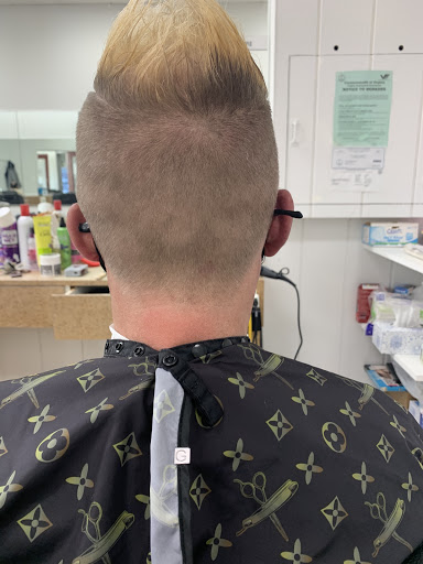 Barber Shop «Old Town Barber Shop», reviews and photos, 222 N Lee St # 2, Alexandria, VA 22314, USA