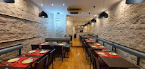 Atmosphère du Restaurant coréen Sambuja - Restaurant Coréen 삼부자 식당 à Paris - n°13