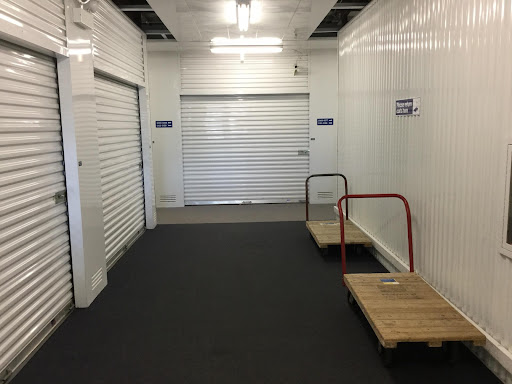 Self-Storage Facility «Life Storage», reviews and photos, 1401 N Plum Grove Rd, Schaumburg, IL 60173, USA