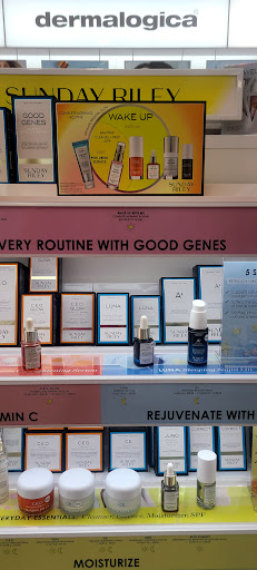 Shopping Mall «Olympic Village», reviews and photos, 5500 Olympic Dr NW, Gig Harbor, WA 98335, USA