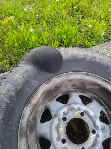 Auto Repair Shop «Rad Air Complete Car Care and Tire Centers», reviews and photos, 27051 Detroit Ave, Westlake, OH 44145, USA