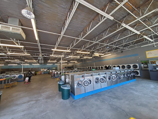 Laundromat «Amigo Laundry», reviews and photos, 3349 Country Club Dr W, Irving, TX 75038, USA