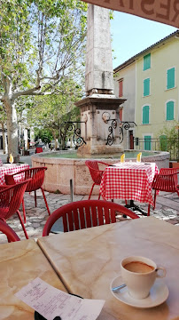Atmosphère du Restaurant Le vieux château à Aiguines - n°7