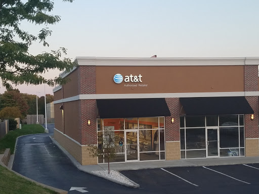 Cell Phone Store «AT&T Authorized Retailer», reviews and photos, 2863 S Arlington Rd #1, Akron, OH 44313, USA
