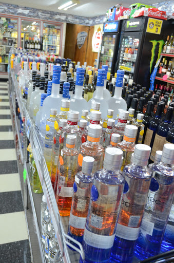 Liquor Store «Barnyard Liquor», reviews and photos, 667 Cedar Grove Rd, Shepherdsville, KY 40165, USA