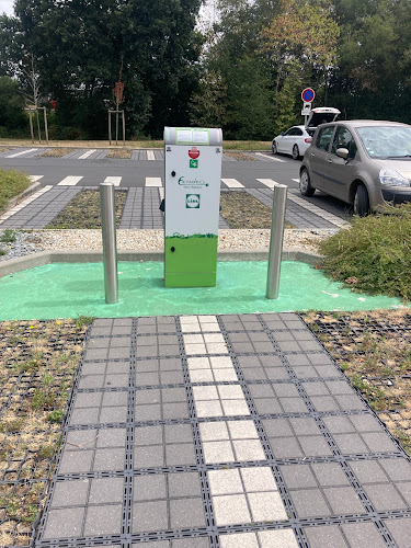 Borne de recharge de véhicules électriques Lidl Charging Station Saint-Méen-le-Grand