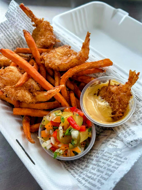 Tomi Gun's Kickin'kitchen