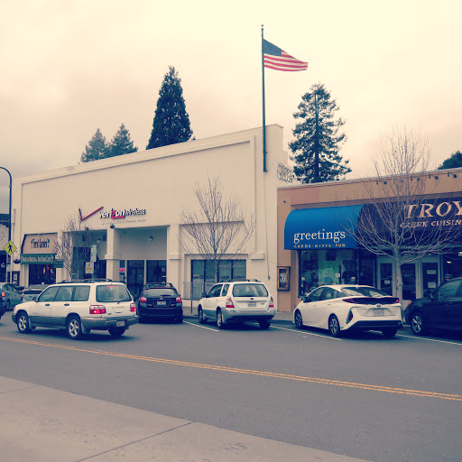 Cell Phone Store «Verizon Authorized Retailer - A Wireless», reviews and photos, 1831 Solano Ave, Berkeley, CA 94707, USA