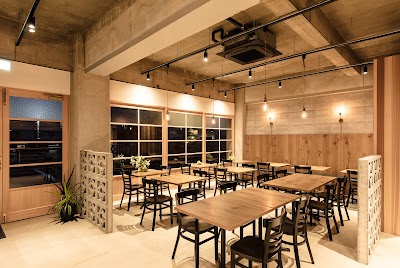 アジャーラー 岐南店