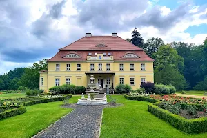 Pałac Bogaczów HOTEL, APARTAMENTY, RESTAURACJA, SALA WESELNA lubuskie: Zielona Góra, Żary, Żagań image
