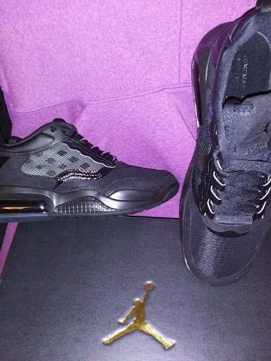 Shoe Store «Hibbett Sports», reviews and photos, 1303 US-127 Suite 107, Frankfort, KY 40601, USA