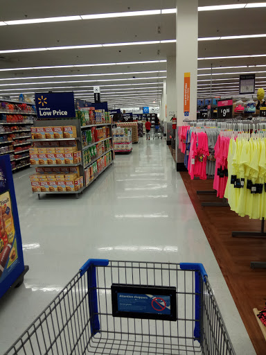 Walmart Pharmacy, 6433 Fallbrook Ave, West Hills, CA 91307, USA, 