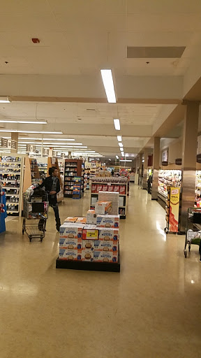 Grocery Store «Giant Food Stores», reviews and photos, 550 Lancaster Ave, St Davids, PA 19087, USA