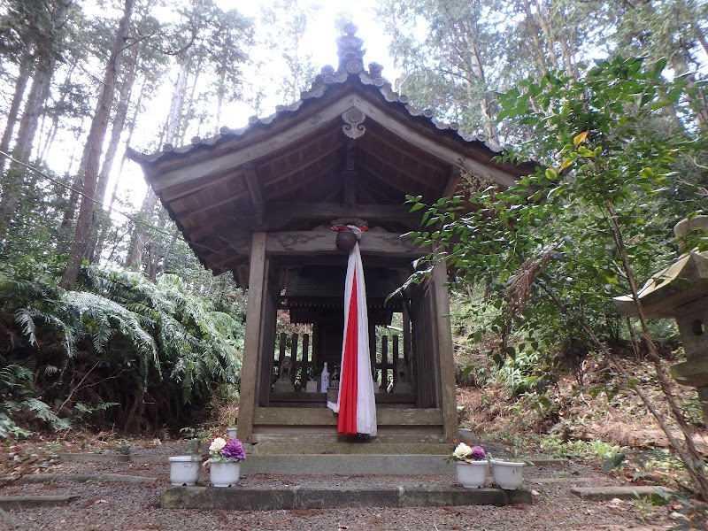 松倉神社