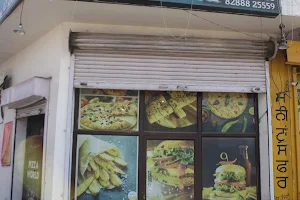 Pizza World Sirhind - Best Pizza Shop in Sirhind, Best Family Restaurant in Sirhind, Non Veg Pizza in Fatehgarh Sahib image