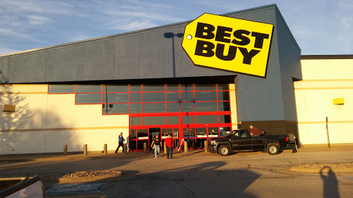 Best Buy, 5153 Elmore Avenue, Davenport, IA 52807, USA, 