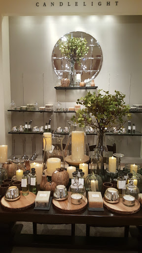 Furniture Store «Pottery Barn», reviews and photos, 10000 Research Blvd B02A, Austin, TX 78759, USA