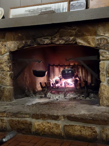 American Restaurant «Cracker Barrel Old Country Store», reviews and photos, 380 N Jacob Dr, Bloomington, IN 47404, USA