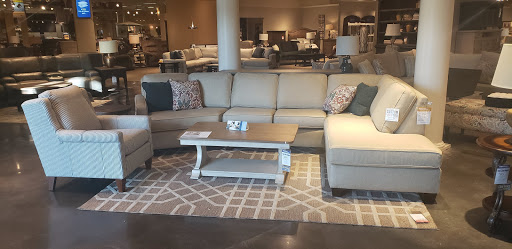 Furniture Store «Furniture Fair», reviews and photos, 7200 Dixie Hwy, Fairfield, OH 45014, USA