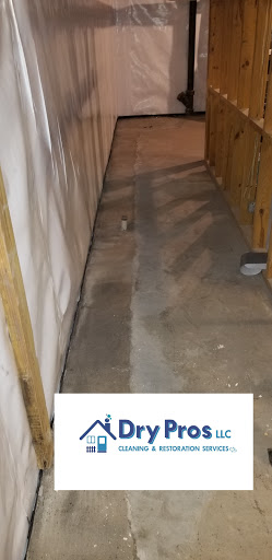 Water Damage Restoration Service «Dry Pros LLC - Cleaning & Restoration Services», reviews and photos, 50 Glendale Avenue, Suite D, Asheville, NC 28803, USA